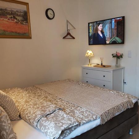 Zimmer Donaustrand Leiben Luaran gambar